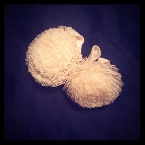 Footsie pom poms